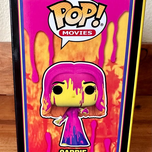 Funko POP! #1436 Carrie Black Light Funko Pop! Entertainment Earth Exclusive - Picture 8 of 10